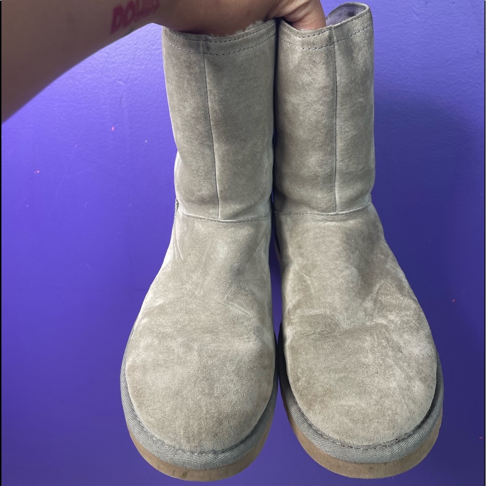 UGG Australia Remora Buckle sheepskin short boot womens size 7 grey 1012029